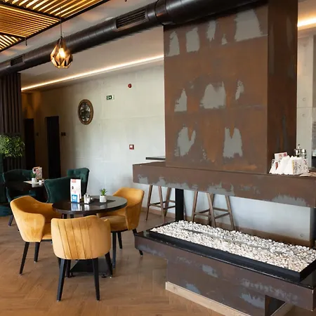 M Star Novi Pazar